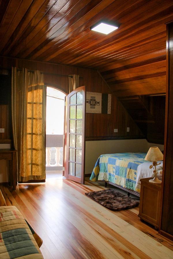 Pousada Villa Paty - Campos do Jordão Exteriör bild